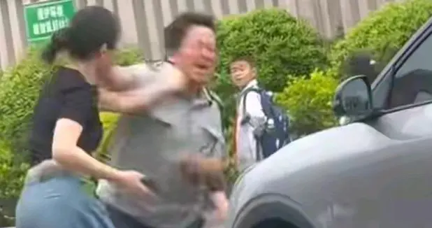 耳膜穿孔、被夹腿、遭辱骂！福建三明女司机被断章取义网暴太冤