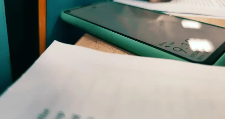 孩子生病我开会，父母住院我上课：高校教师的家庭愧疚感有多深