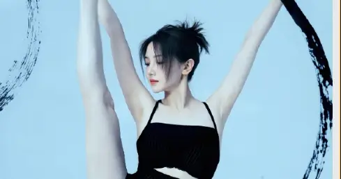 陈小纭的腿又上热搜了！大腿小腿几乎一样细，这到底美不美？