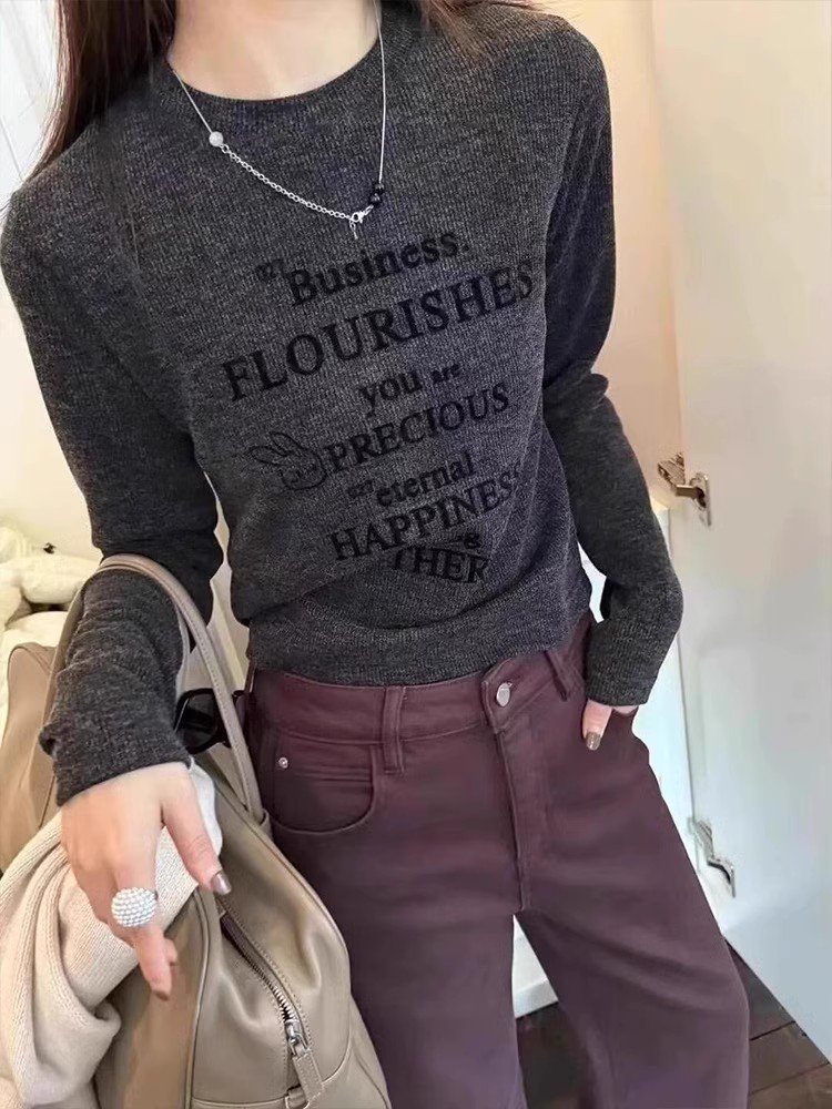 小个子深灰色字母印花内搭打底衫修身上衣女