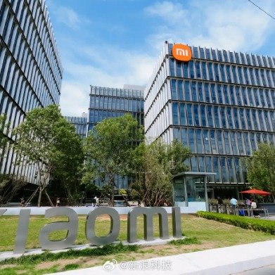 雷总发了一条MIMO大模型开启订阅计划的微博，评论区很多米粉催促赶紧出...