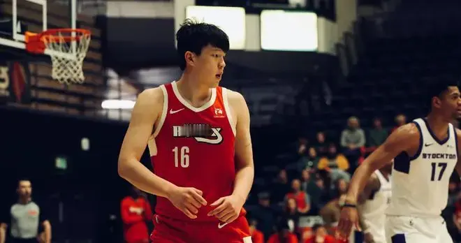 杨瀚森两次扣飞混音队29分惨败国王，道且阻长，行者将至