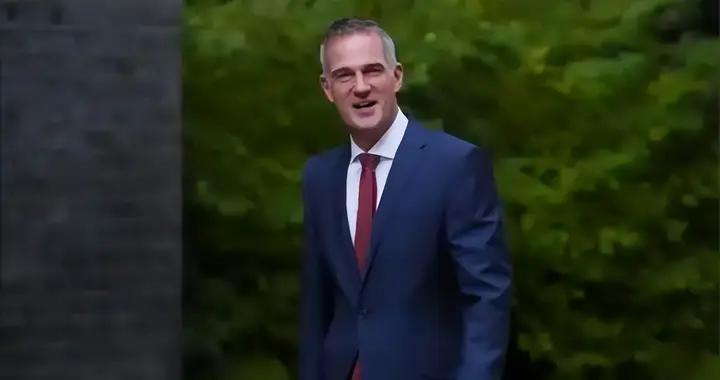 英方终于改口了，接管英钢日均亏130万镑，现在承诺赔偿中企损失