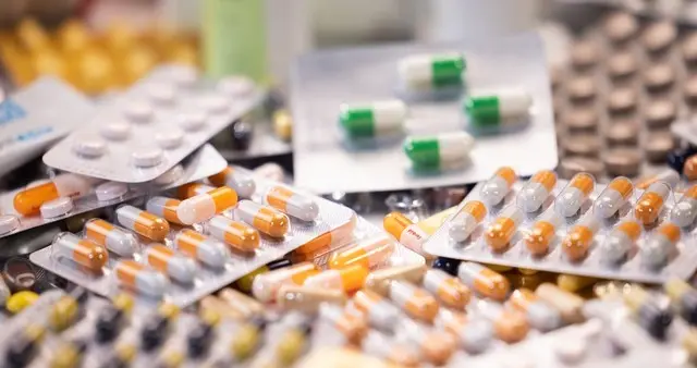 一盒塞来昔布藏大用处！抗炎镇痛、护腺控尿抑癌，对症用对超省心