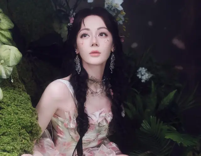 迪丽热巴花仙子