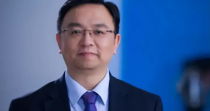 央媒宣布王传福好消息，让商界的同行刮目相看，有一点他一直没变