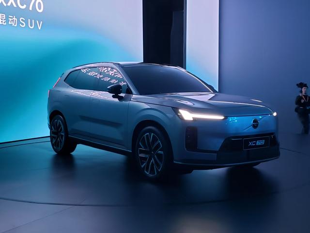 沃尔沃发布SMA超混架构，全新XC70正式亮相