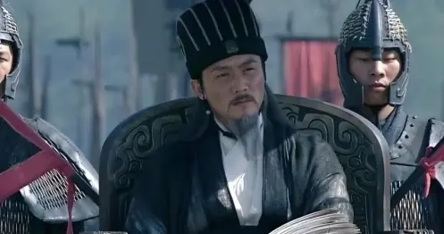 别再被骗了！诸葛亮空城计纯属虚构，正史里一次都没发生过