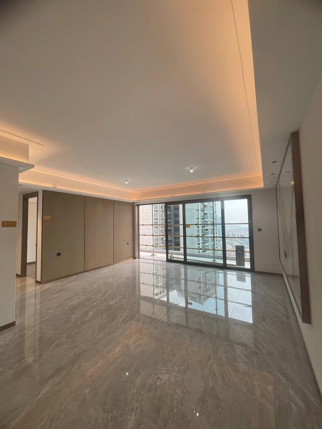 广州荔湾保利朗阅在搞事情，单价4万7一平，四房595万