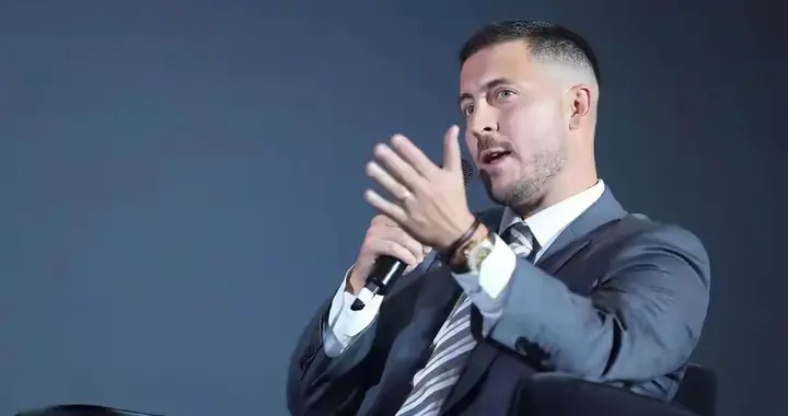 阿扎尔专访、谈梅罗时代：他俩算是最强，后面该是我和内马尔了