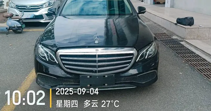 打肿脸充胖子，没钱还硬上奔驰E300，结果车主把自己送了进去