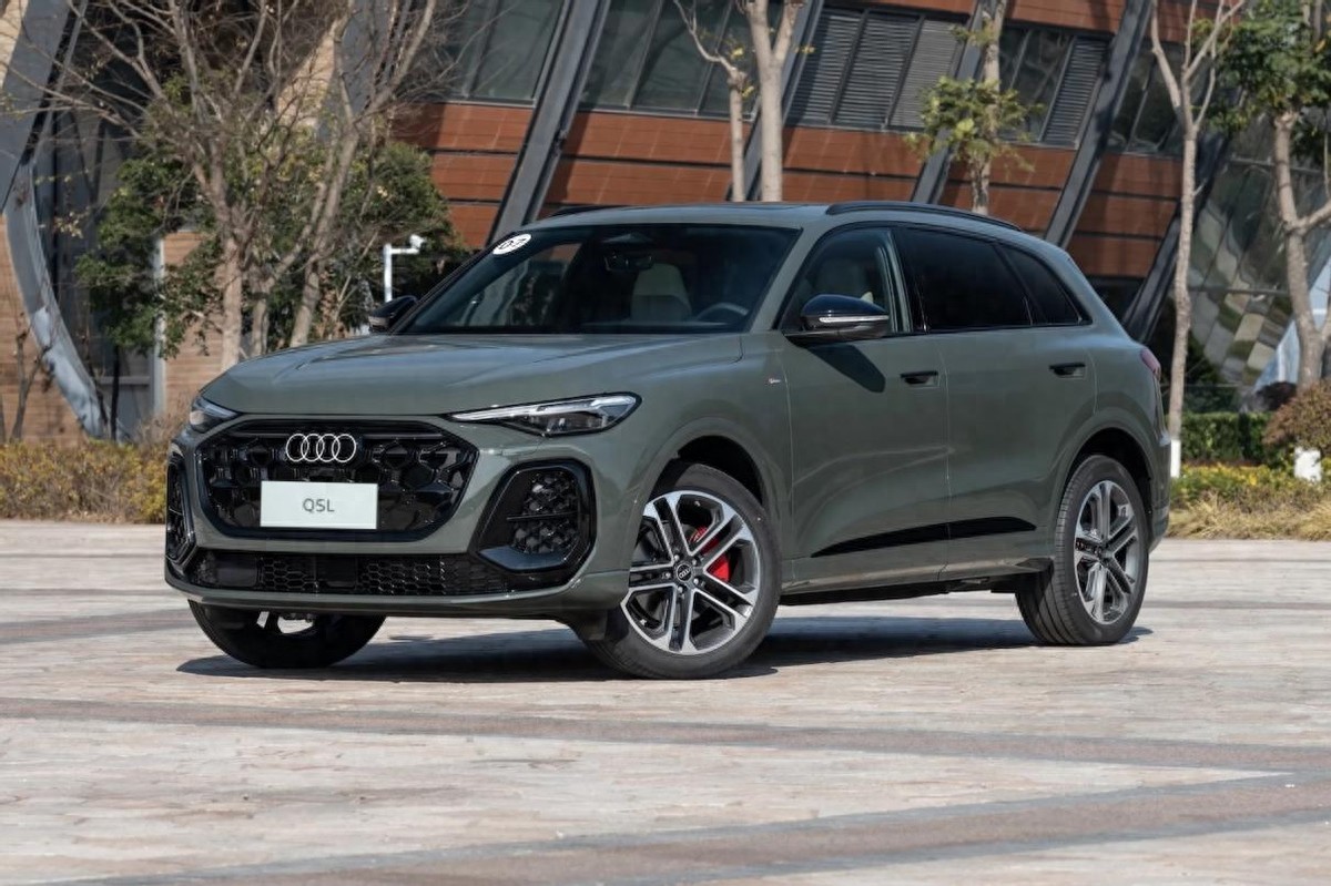 全新奥迪Q5L月中上市，沃尔沃全新XC70限时26.99万起，你会选谁？