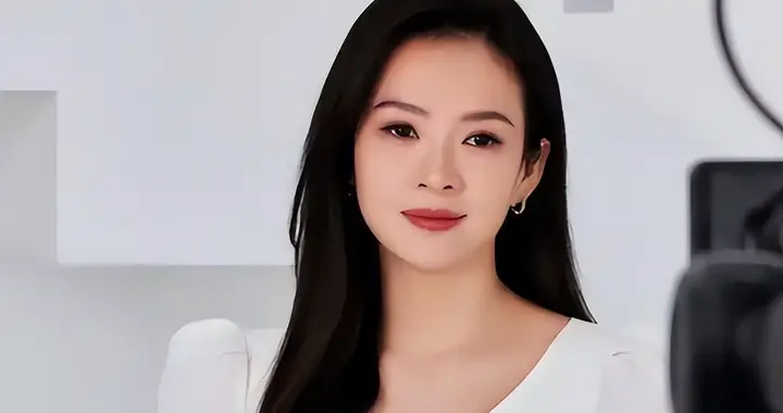 离婚三年，章子怡高调官宣喜讯，小腹凸起状态回春 让内娱刮目相看