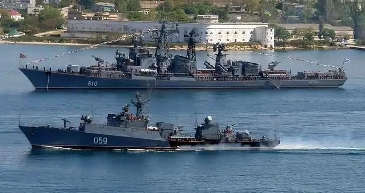 俄议员：俄有权从中国“收回”辽宁舰，中方务必拆掉武器停止军用