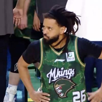 体育课代表：郭昊文、徐昕各9分，J.Co