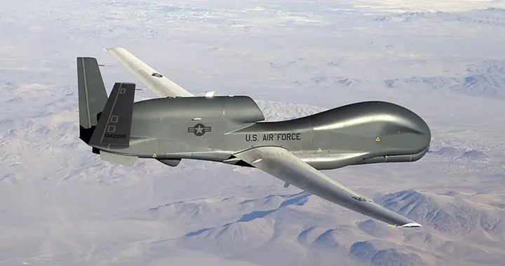 美军“全球鹰”无人机围绕黑海盘旋，意欲何为？