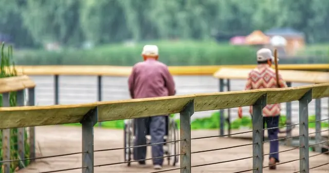 两部委定调：2026养老金上涨，利好1955-1960年出生的人？