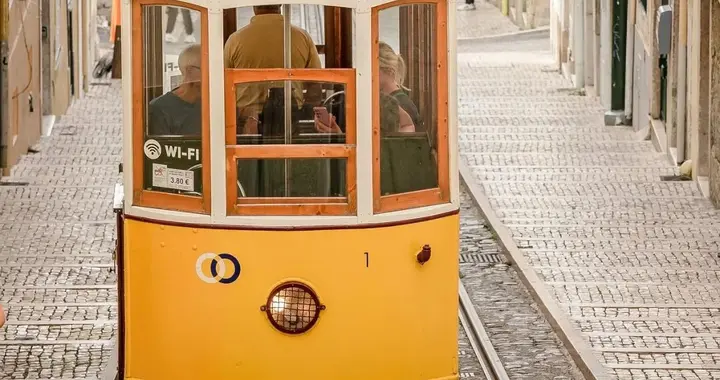 【罗马尼亚】安•布兰迪亚娜：不可能完成的使命