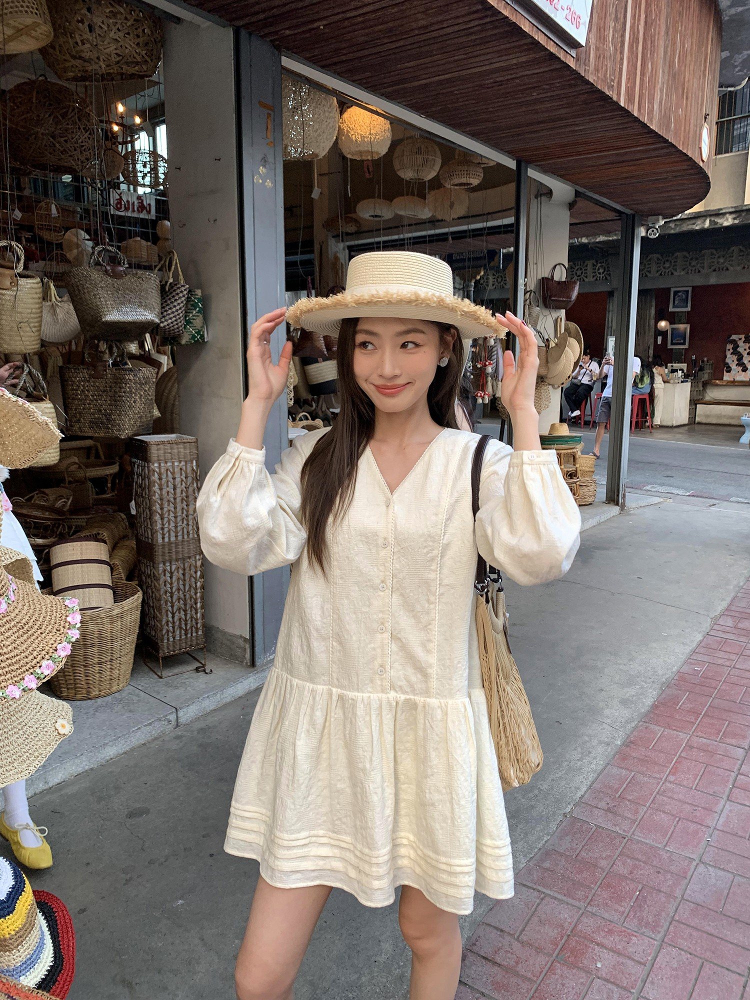 pusumede白色法式气质长袖连衣裙女