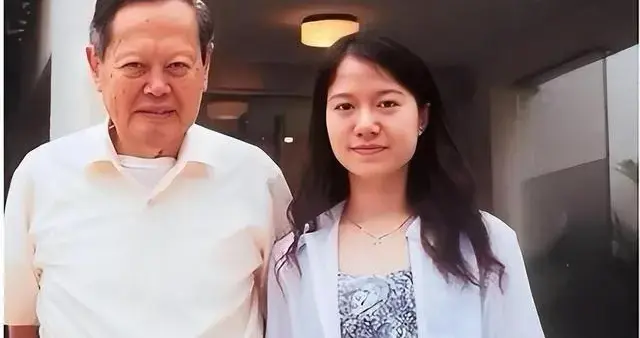 翁帆这20年：硬把作息改成特种兵，活成教科书级管家