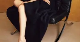 韩雪今日封面写真，光脚丫好迷人，韵味十足