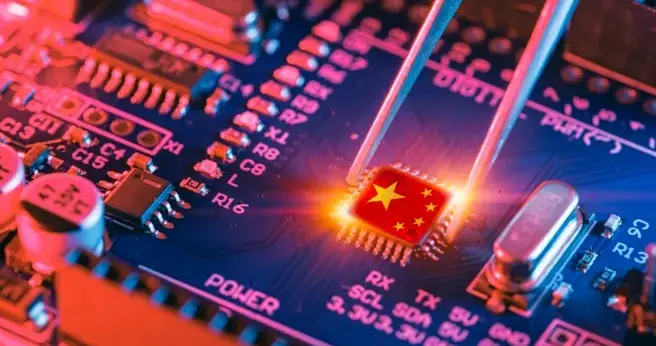 ASML划红线：中国EUV技术落后8代，差距是“10年问题”