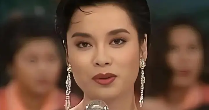 63岁毛阿敏：傻人有傻福，丈夫病逝5年，她暂不考虑再婚