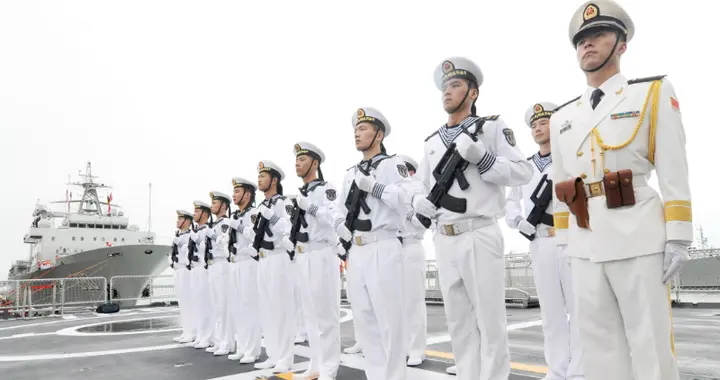 美方一声令下，31国出兵军演，不料中方动作更大，局面变成1对31