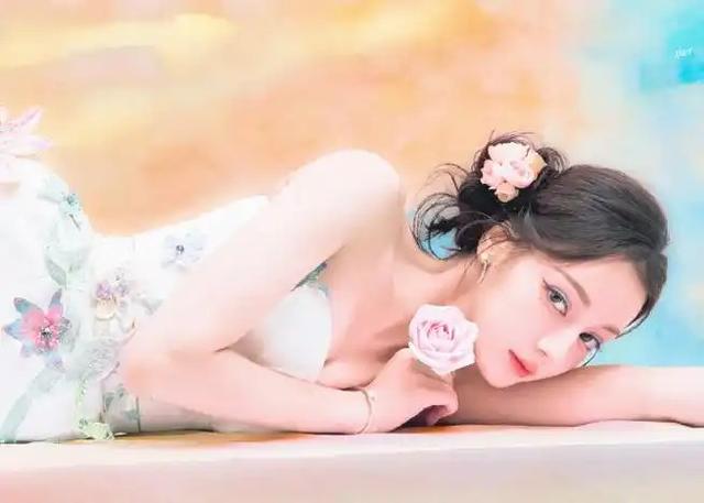 迪丽热巴跳性感舞蹈迷倒一众粉丝 西域美女妖娆多姿让人垂涎欲滴