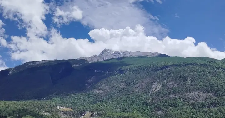 自驾中国48：计划徒步 哈巴雪山，结果徒了个寂寞