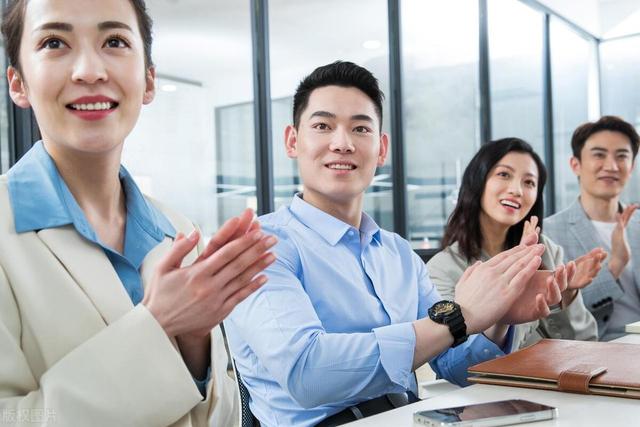 领导跟你说这5句话，不是关心你，是在敲打你!