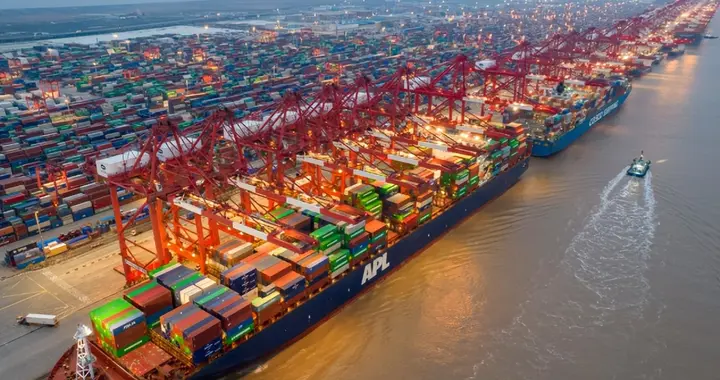 英媒：看到俄罗斯被中国狠狠爆金币，西方的心里其实也在暗爽