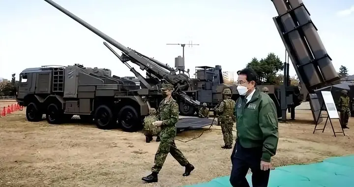 日本疯狂扩军越红线！违反多项国际规则，该谁出手制止？