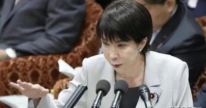 一场晚宴在东京召开，高市早苗想通了：对俄动真格，对中国来软的