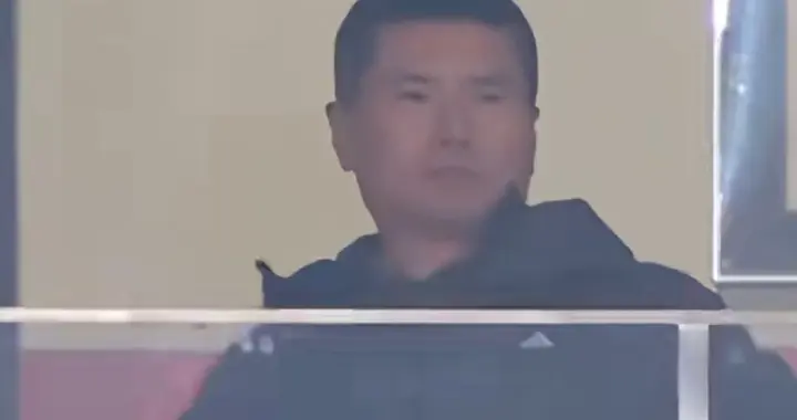 吾米提江被扛翻刘皓帆被抹过，汪士钦踢空气，越南笑纳大礼，惊呆