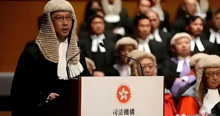 摘下殖民符号假发，香港司法方能真正建立本土自信