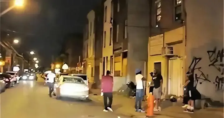 美国人破防：中国凌晨3点不关门，他们夜里却不敢出门！差距太大