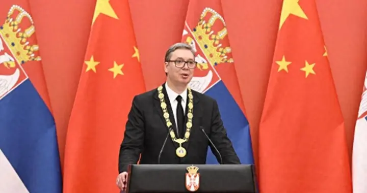 看哭众人！武契奇动情落泪，巴铁三巨头出手，诚意拉满