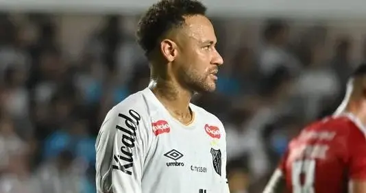 桑托斯主场1-2不敌国际队 内马尔点射难救主 防守失误葬送比赛