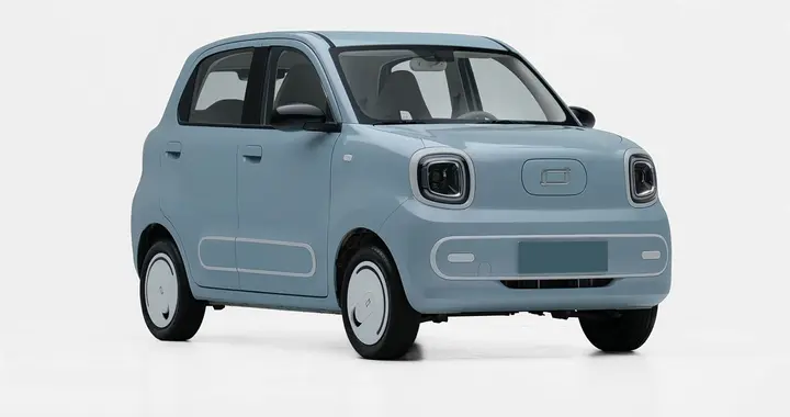 国产又一买菜代步小车，外观时尚可爱，5门4座，续航222/328km