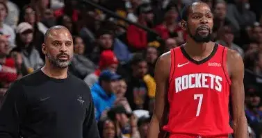 西部倒数全部打不赢，杜兰特拆队还是乌杜卡没有战术？