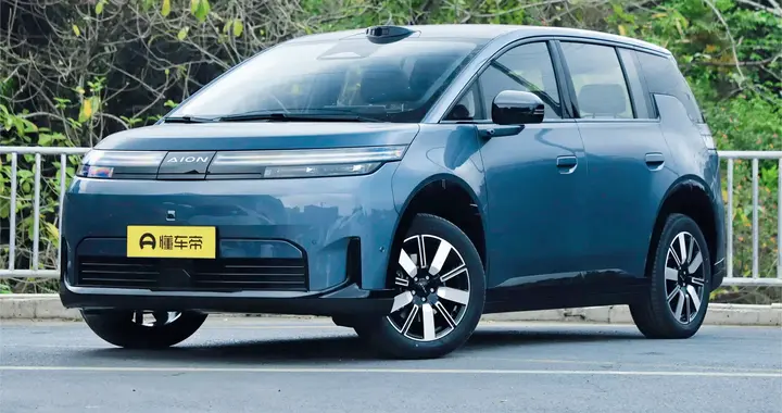 盲订疯抢了丨紧凑级SUV新标杆，轴距2775mm，1公里不到1毛钱