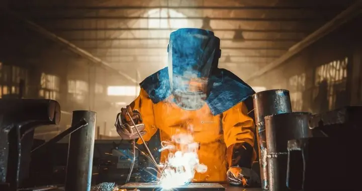 三十五岁择校学焊工，四步锁定靠谱选择