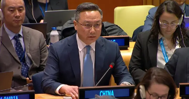联大上演激烈交锋，六国轮番指责中国，中方当场一一点名回怼