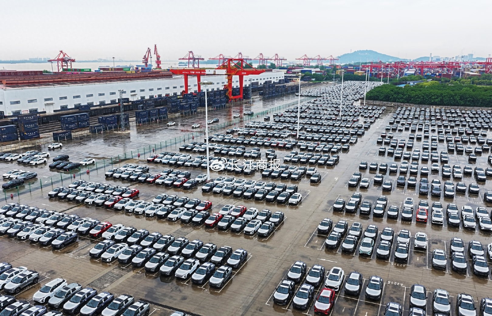 奇瑞集团全球累计销量破2000万辆 半年出口增71.5%尹同跃称不再内卷