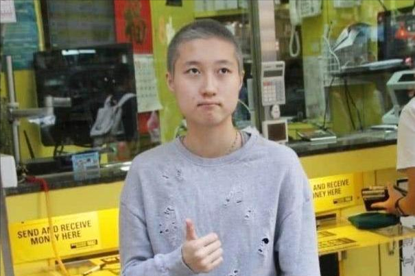 成龙私生女吴卓林：一生都被嫌弃，如今的她过得如何了？