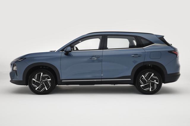 10万级插混SUV，轴距2800mm，五菱星光S与银河星舰7谁更适合家用