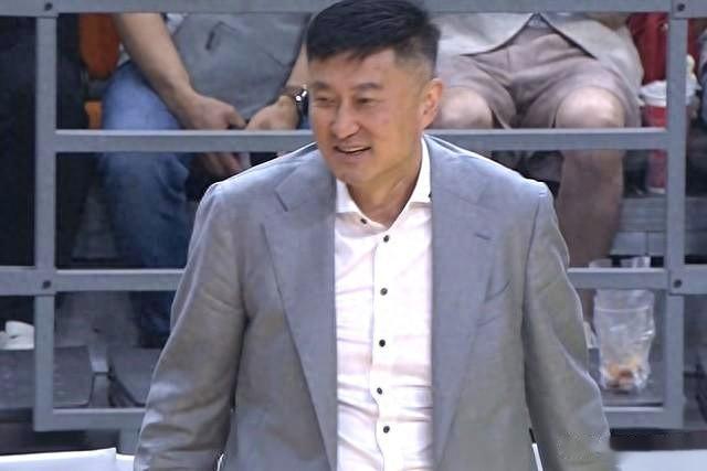 一场76-93，失利不可怕，可怕的是徐杰赛后一番话，隐患太多了