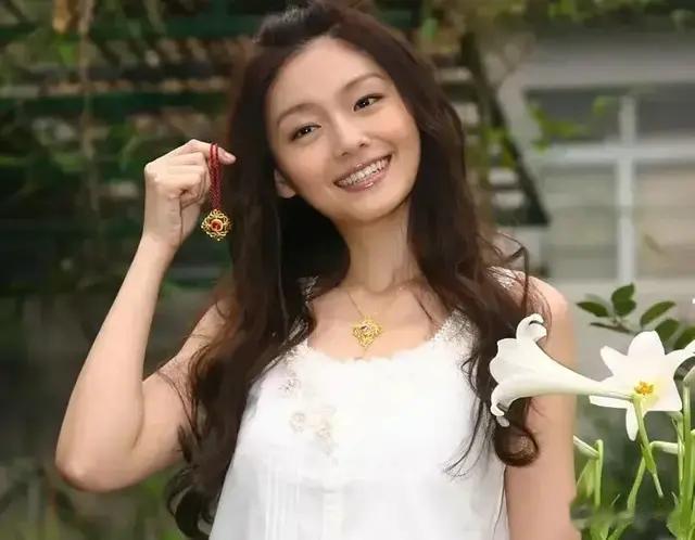 具俊晔成香饽饽，连许雅钧也发声心疼他，网友评论区沦陷