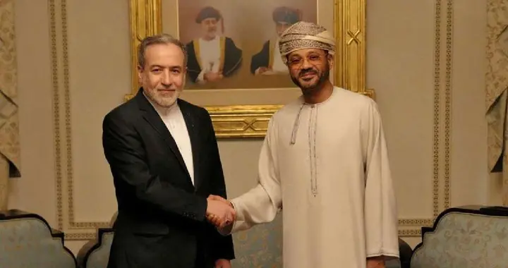 美伊刚刚谈判完，伊朗没等来美国高抬贵手，等到特朗普加码制裁